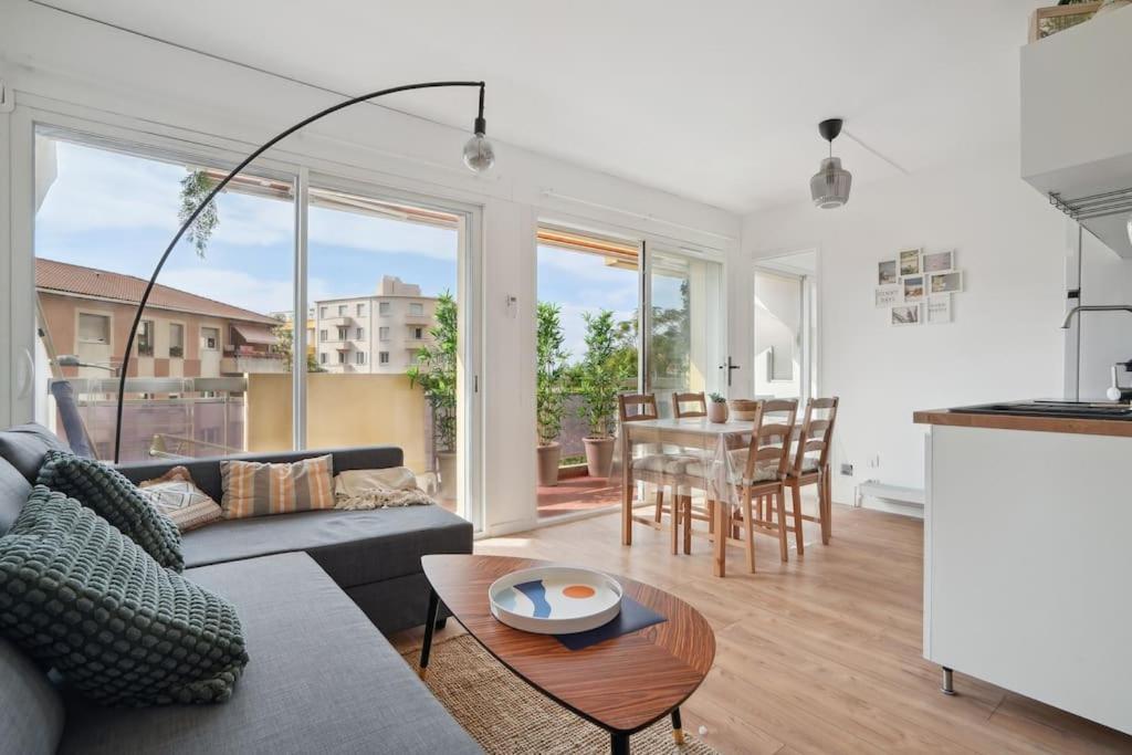 Charmant Appartement Vue Mer 7Eme - Plage 200M マルセイユ エクステリア 写真